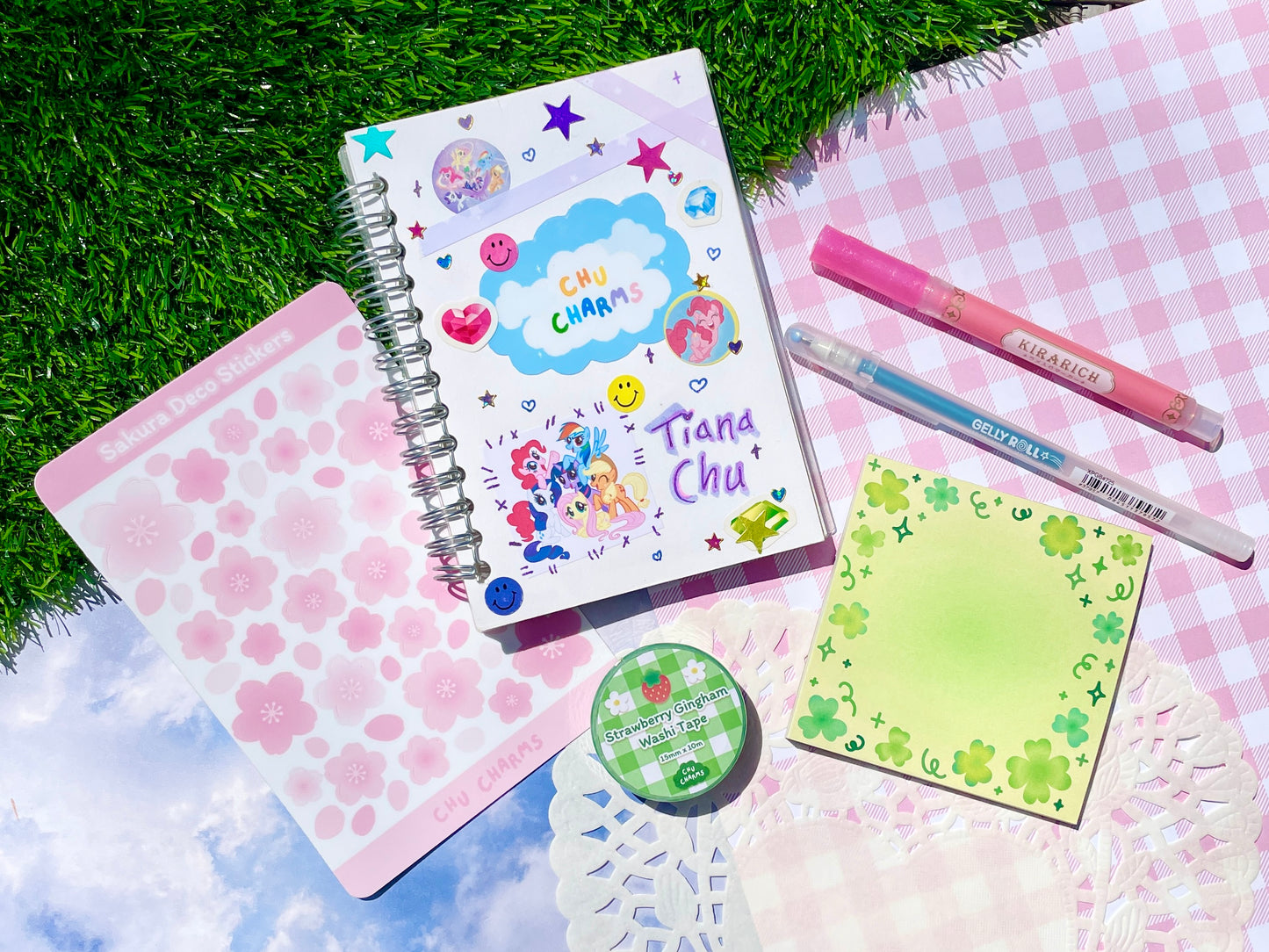 Lucky Clover Square Memo Pad